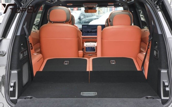 Lynk & Co 900 luxury SUV Lynk & Co 900 luxury SUV